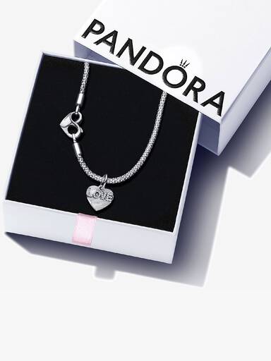 Engravable Love Heart Necklace Set