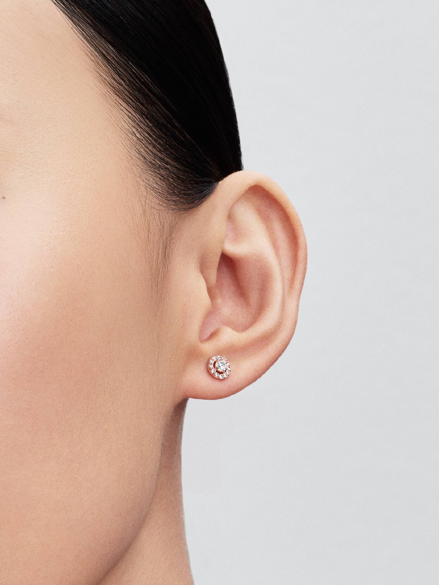 Round Pavé Halo Stud Earrings