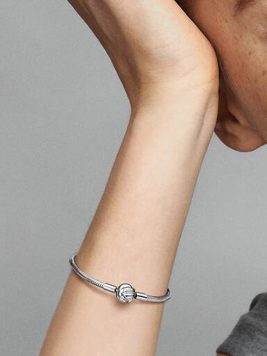 Pandora Moments Love Knot Snake Chain Bracelet