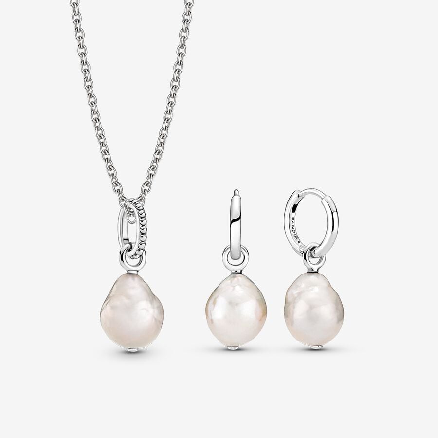 Freshwater Cultured Baroque Pearl Necklace and Earring Set image number 0