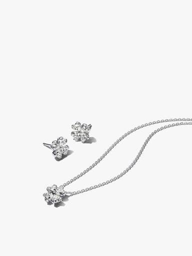 Pandora Timeless Sparkling Lucky Clover Gift Set