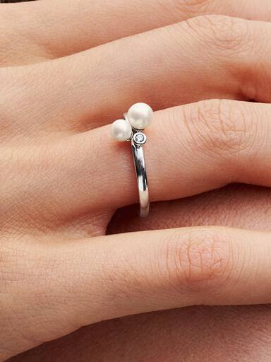 Duo Treated Freshwater Cultured Pearls Ring