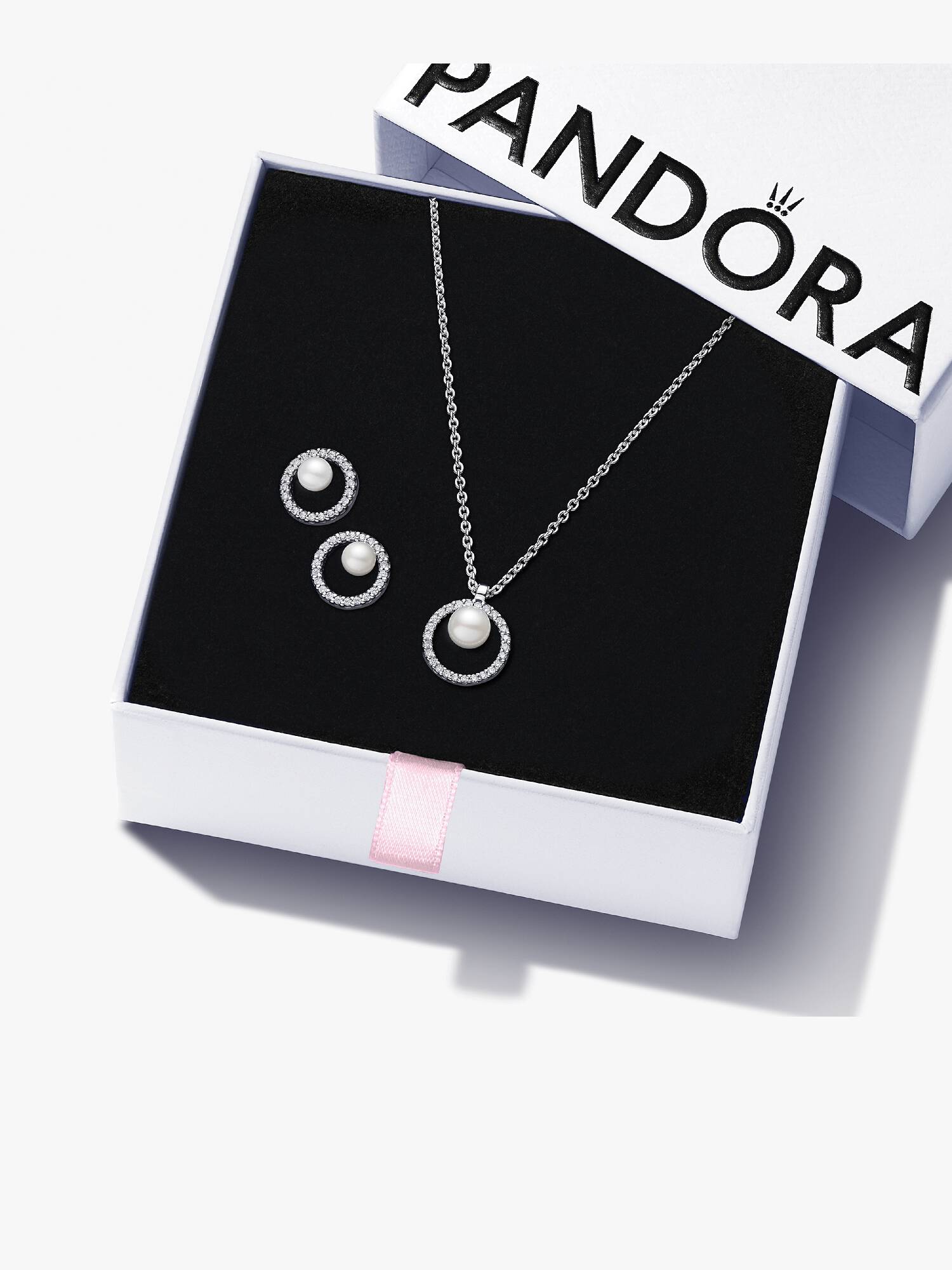Treated Freshwater Cultyred Pearl Gift Set