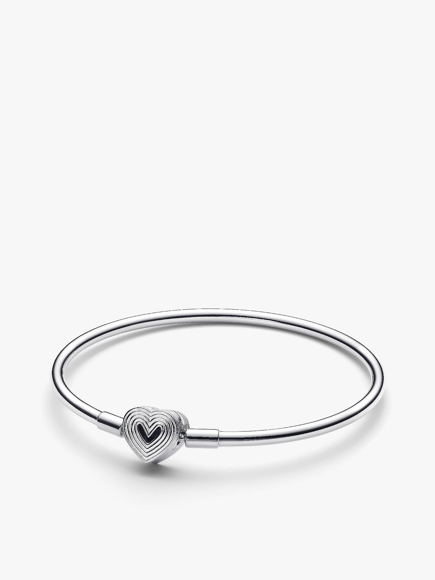 Radiating Heart Clasp Bangle