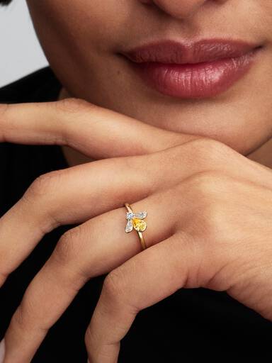 Honey Bee Ring
