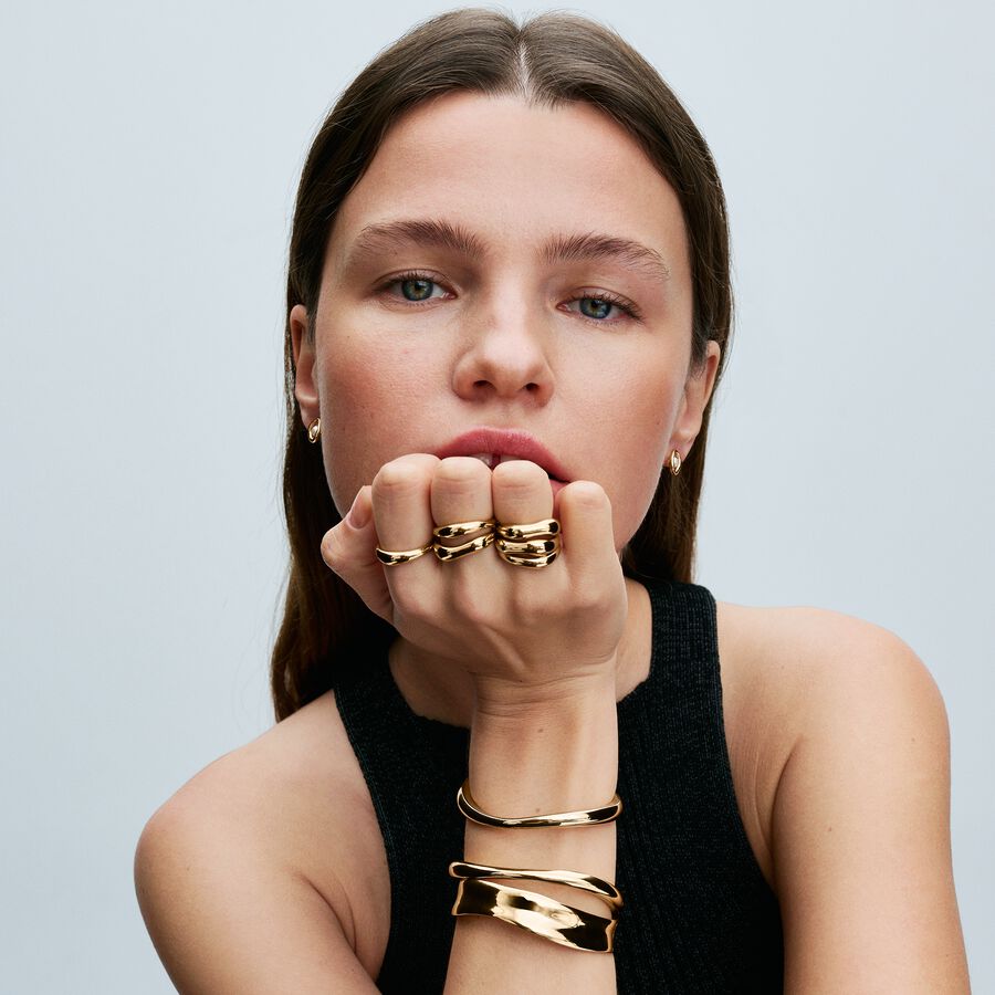 Open Bangle Organically Shaped Open Bangle | Gold plated | Pandora HK