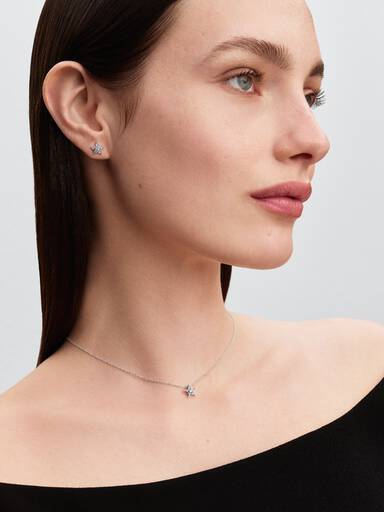 Sparkling Stella Pendant Necklace