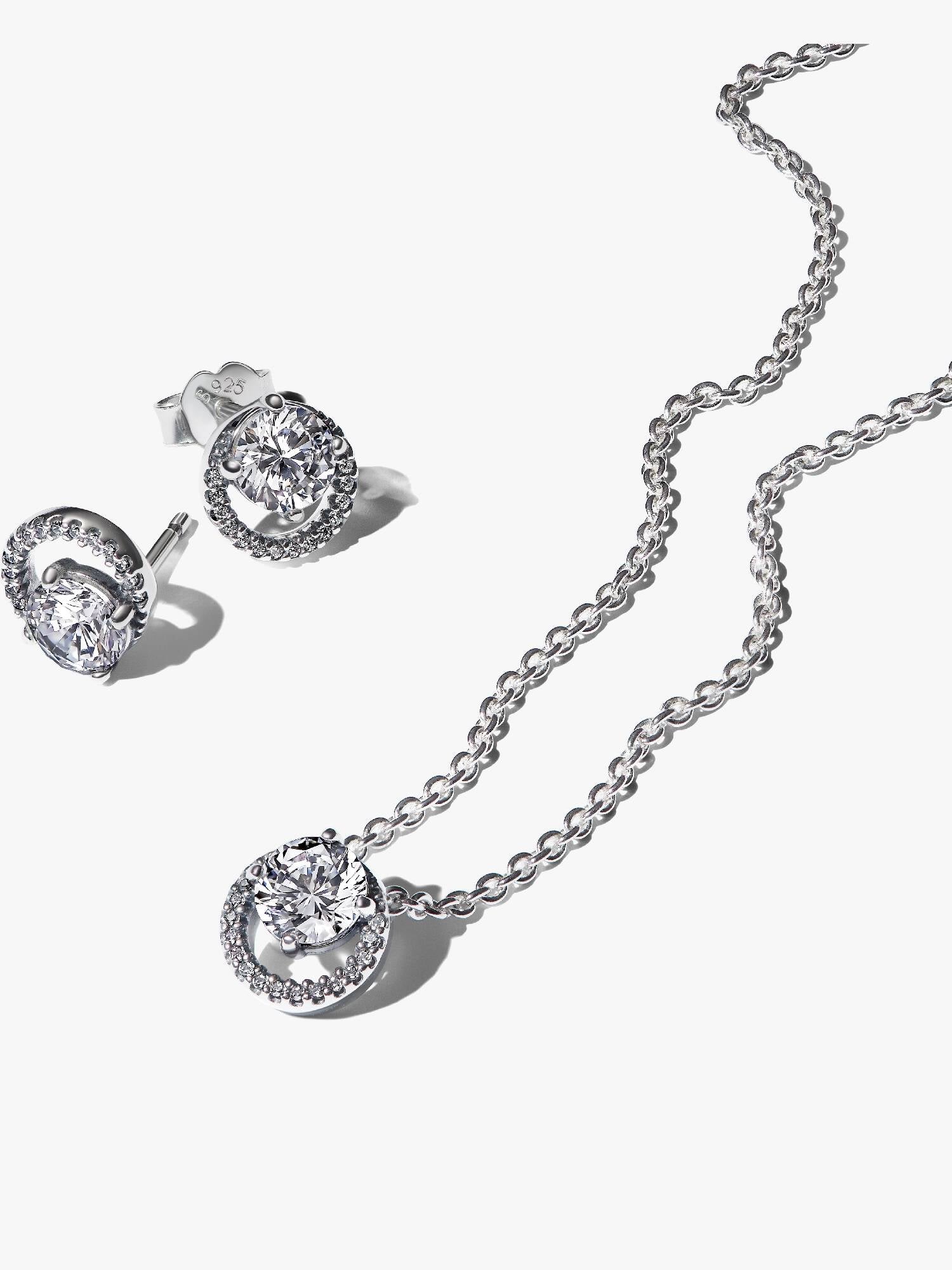 Sparking Round Halo Jewellery Gift Set